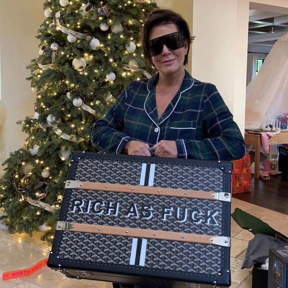 Meet your Posher, Jessica - Picture 1 of 1